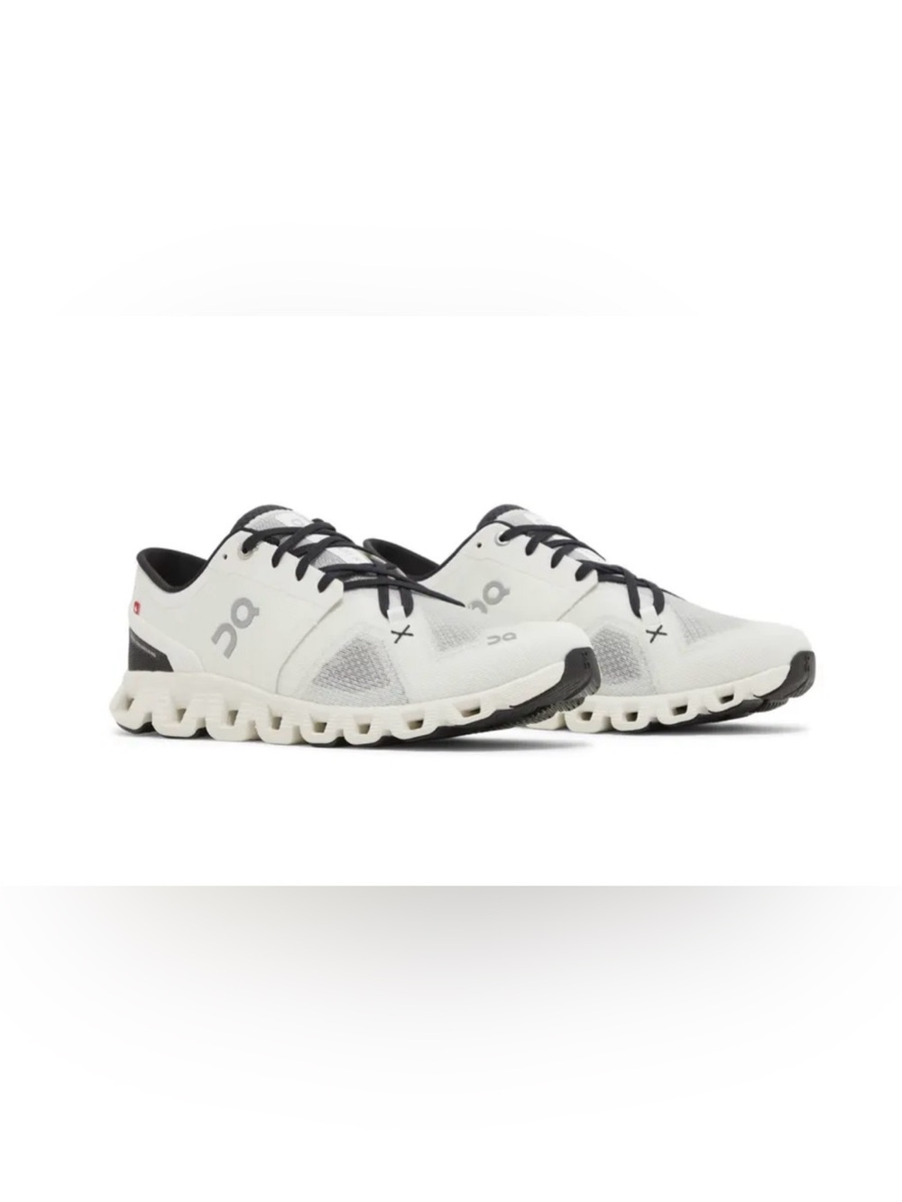 ON Cloud X 3 in White/Black Size 10